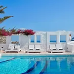 Mr And Mrs White Paros 호텔 나오우사
