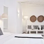 Mr And Mrs White Paros 호텔 나오우사
