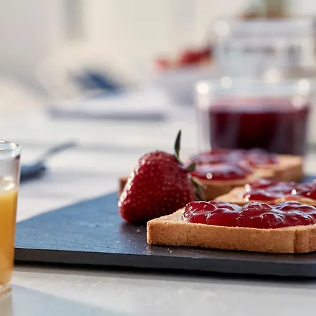 Mr And Mrs White Paros Hotel