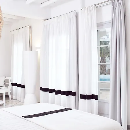 Mr And Mrs White Paros Hotel 4*