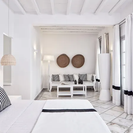 Mr And Mrs White Paros Hotel