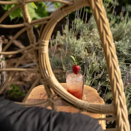 Hotel Mr And Mrs White Paros Naoussa