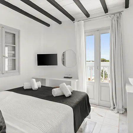 Mr And Mrs White Paros
