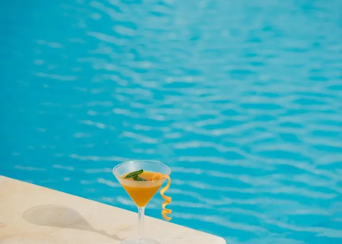 Mr And Mrs White Paros 4* 纳乌萨