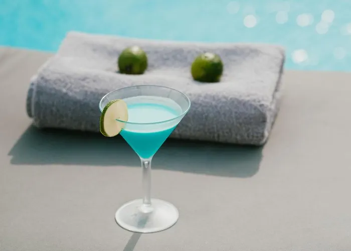 Mr And Mrs White Paros 纳乌萨