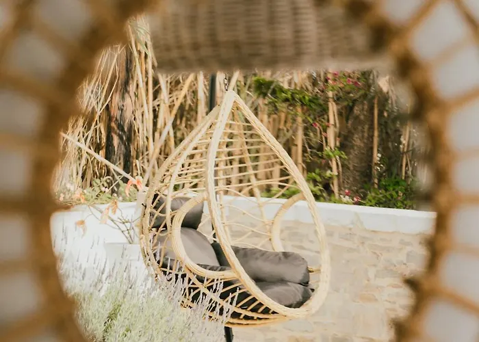 Mr And Mrs White Paros 纳乌萨